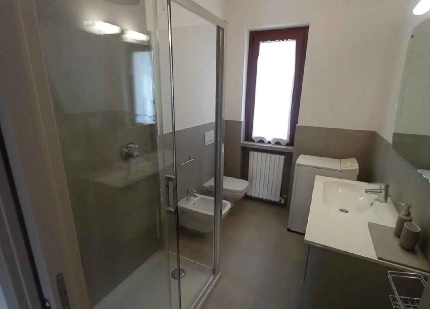 Iris Casa Vacanze Carenno Appartement